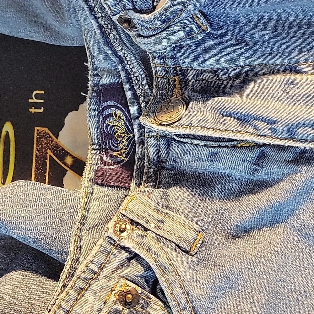 Juniors Jeans - Picture 4 of 4